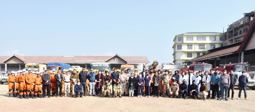 Kohima DDMA officials along with personnel from line departments and other stakeholders during the mock drill earthquake exercise in Kohima on March 3. (DIPR Photo)